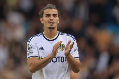 Pascal Struijk #21 of Leeds United applauds the fans at the end of the game