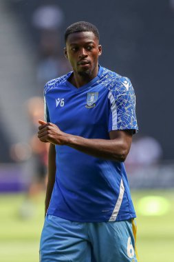 Dominic Iorfa #6 of Sheffield Wednesday warms up ahead of kick off