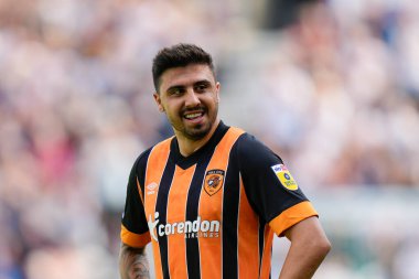 Ozan Tufan #7 of Hull City