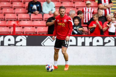 Oliver Norwood #16 of Sheffield United warms up before the game