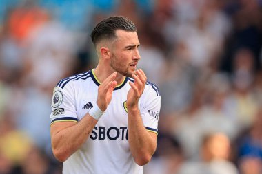 Jack Harrison #11 of Leeds United celebrates the win and applauds the fans at the end of the game