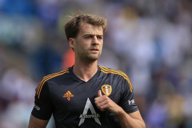 Patrick Bamford #9 of Leeds United warms up for the game