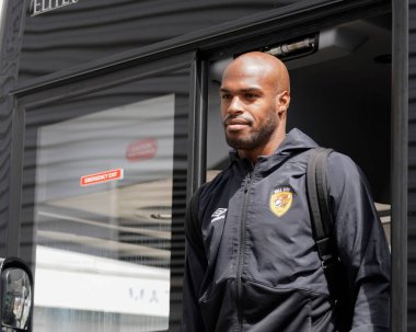 scar Estupin #19 of Hull City arrives at Deepdale stadium before the game 