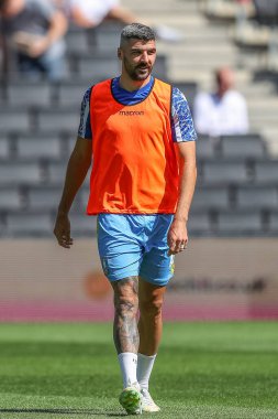 Callum Paterson #13 of Sheffield Wednesday warms up ahead of kick off