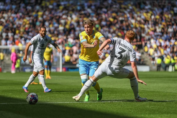 Dean Lewington Milton Keynes Dons Fouls Josh Windass Sheffield Wednesday — Stockfoto