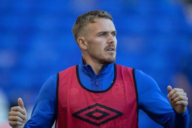 Danny Ward #25 of Huddersfield Town during the pre match warm up 