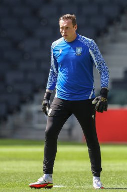 David Stockdale #31 of Sheffield Wednesday warms up ahead of kick off