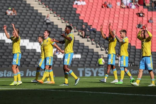 Sheffield Wednesday Players Celebrate Teams Win — Stock Photo, Image
