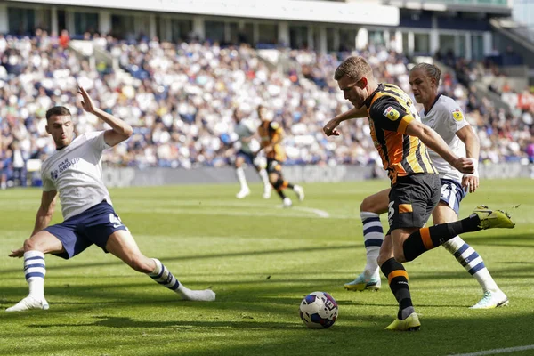 Callum Elder Hull City Crosses Ball — Stockfoto