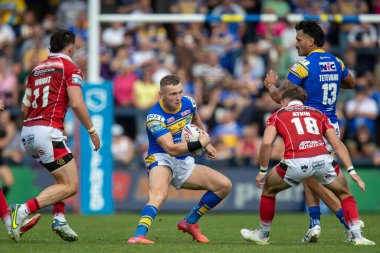 Harry Newman #3 of Leeds Rhinos in action during the game 