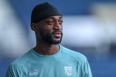 Semi Ajayi #6 of West Bromwich Albion arrives at the game prior to kick off