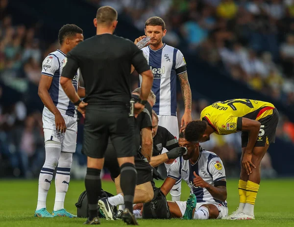 Darnell Furlong West Bromwich Albion Receives Medical Treatment — Fotografia de Stock