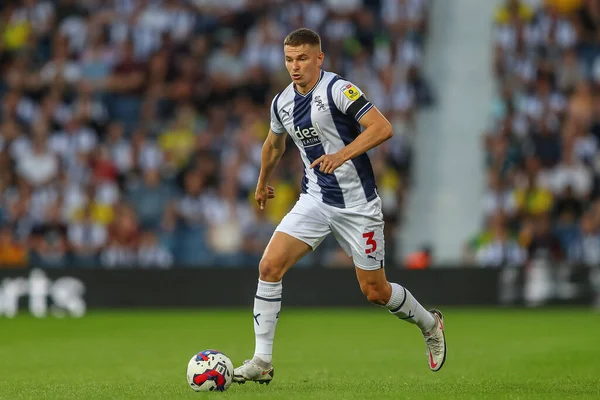 Conor Townsend West Bromwich Albion Runs Forward Ball — Stockfoto