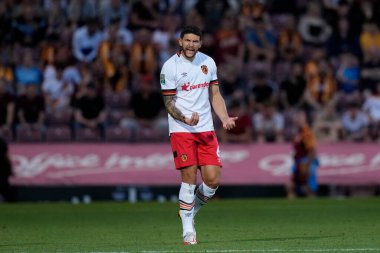 Tobias Figueiredo #6 of Hull City shouts instructions to his team mates 