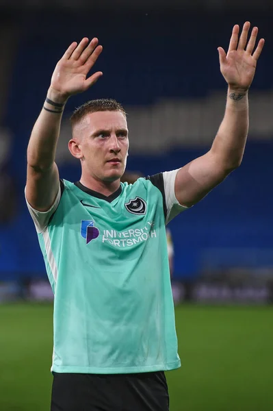 Ronan Curtis Portsmouth Applauds Travelling Supporters — Stockfoto