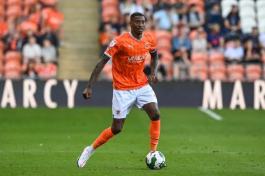 Marvin Ekpiteta #21 of Blackpool in action during the game