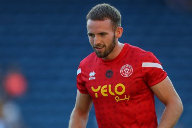 Rhys Norrington-Davies #33 of Sheffield United warms up ahead of kick off