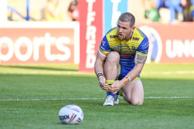 Matt Dufty #36 of Warrington Wolvesduring pre match warm up