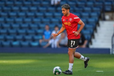 Reda Khadra #11 of Sheffield United warms up ahead of kick off