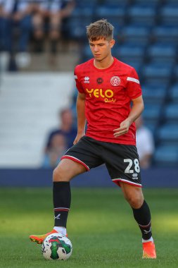 James McAtee #28 of Sheffield United warms up ahead of kick off