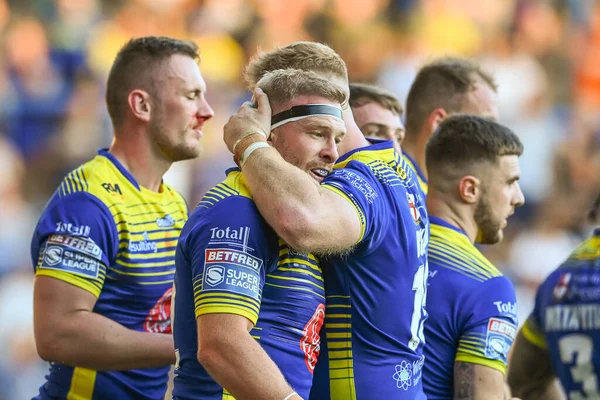 Oliver Holmes Warrington Wolves Celebrates His Try — Foto Stock