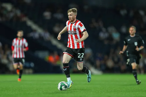 Tommy Doyle Sheffield United Runs Ball — Stock Fotó