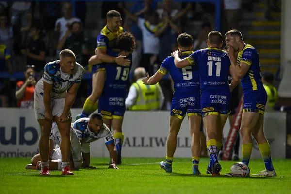 Ben Currie Warrington Wolves Goes Celebrates His Try — Stockfoto