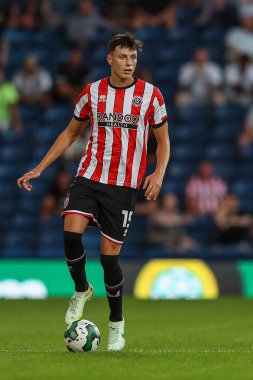 Anel Ahmedhodi #15 of Sheffield United controls the ball  