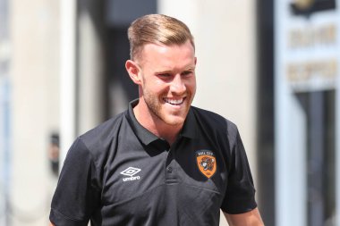 Callum Elder #3 of Hull City arrives at the MKM Stadium for today's Championship fixture