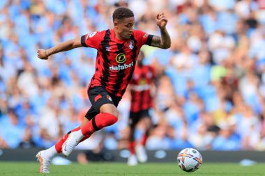 Marcus Tavernier #16 of Bournemouth runs with the ball
