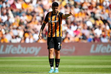 Ozan Tufan #7 of Hull City 