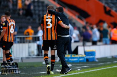Callum Elder #3 of Hull City and Shota Arveladze manager of Hull City celebrate winning the game 