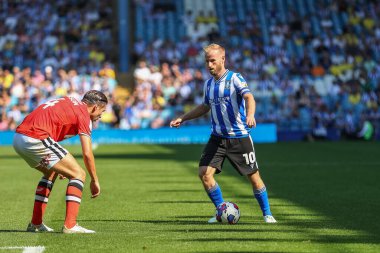Barry Bannan #10 of Sheffield Wednesday with the ball
