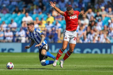 Ryan Inniss #24 of Charlton Athletic fouls Josh Windass #11 of Sheffield Wednesday
