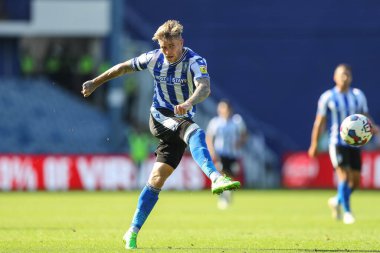 Josh Windass #11 of Sheffield Wednesday has a shot at goal