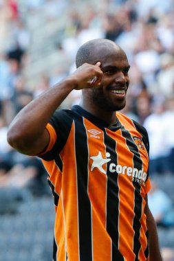 Oscar Estupin #19 of Hull City Celebrates scoring a goal to make it 1-0