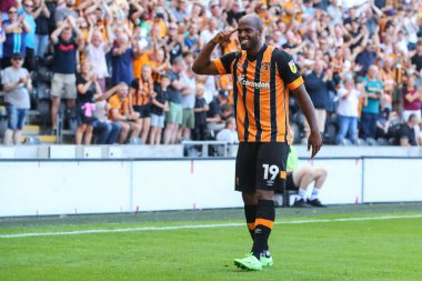 scar Estupin #19 of Hull City celebrates his goal to make it 2-0 