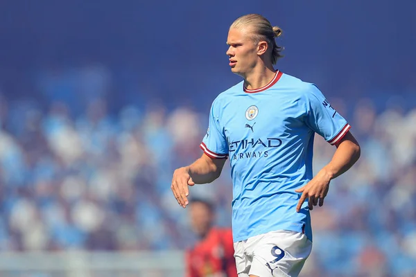 Erling Haaland Manchester City Action Англійською — стокове фото