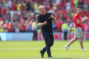 Steve Cooper manager of Nottingham Forest celebrates his teams win