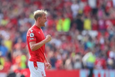 Joe Worrall #4 of Nottingham Forest celebrates his teams win