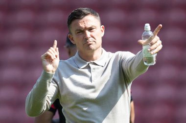 Paul Heckingbottom manager of Sheffield United gestures and reacts during the pre match pitch inspection 