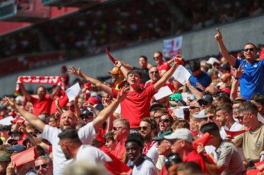 Nottingham Forest fans chant during the game