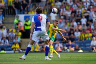 Conor Townsend #3 of West Bromwich Albion plays the ball upfield 