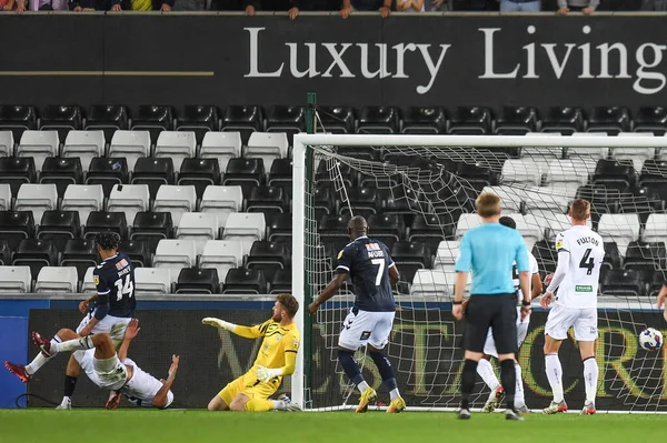 Nathan Wood Swansea City Scores Own Goal Bring Side Level — Stockfoto