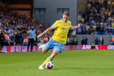 George Byers #14 of Sheffield Wednesday on the ball during the game 