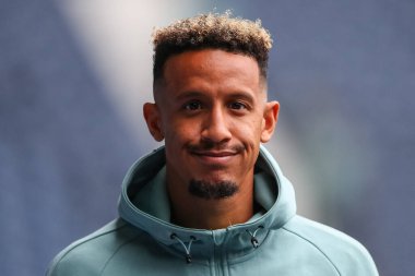 Callum Robinson #7 of West Bromwich Albion arrives at the game ahead of kick off