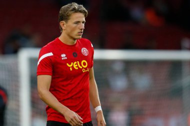 Sander Berge #8 of Sheffield United warms up before the game