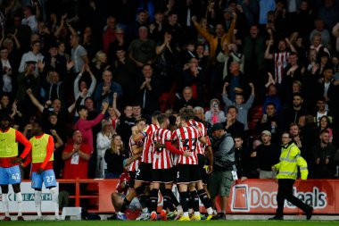 Anel Ahmedhodzic #15 of Sheffield United Celebrates scoring a goal to make it 1-0
