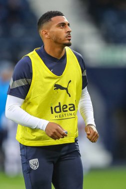 Karlan Grant #18 of West Bromwich Albion warms up ahead of kick off