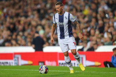 John Swift #19 of West Bromwich Albion runs with the ball 